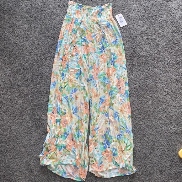 Billabong Pants - Billabong smocked waist pants